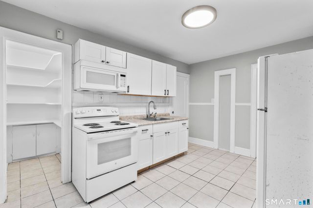 525 Westfield Avenue, Bridgeport, CT 06606