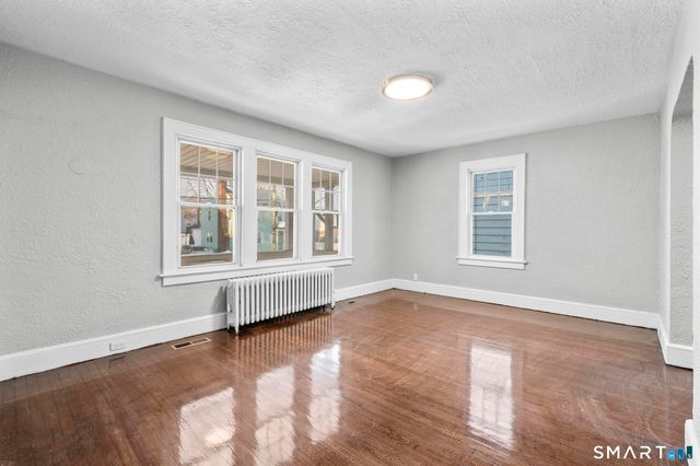 525 Westfield Avenue, Bridgeport, CT 06606