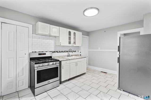 525 Westfield Avenue, Bridgeport, CT 06606