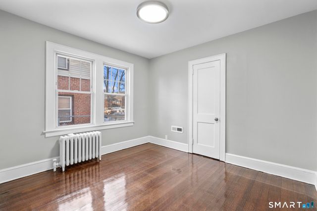 525 Westfield Avenue, Bridgeport, CT 06606