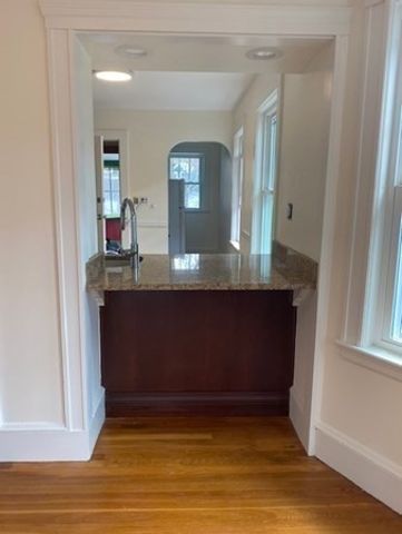 50 Central Avenue 2, Milton, MA 02186