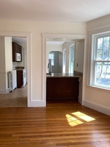 50 Central Avenue 2, Milton, MA 02186