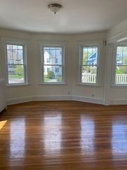 50 Central Avenue 2, Milton, MA 02186