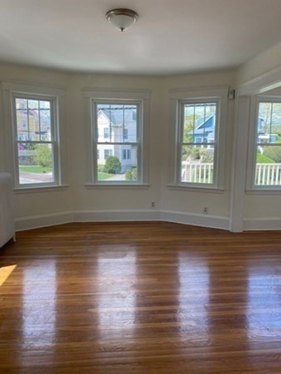 50 Central Avenue 2, Milton, MA 02186