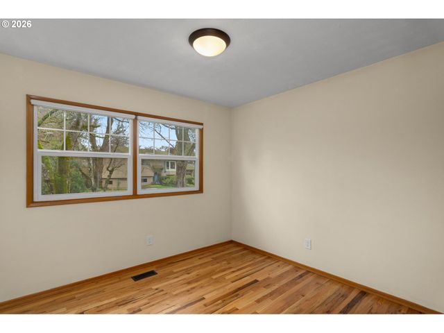 5270 Sw SPRUCE Ave, Beaverton, OR 97005