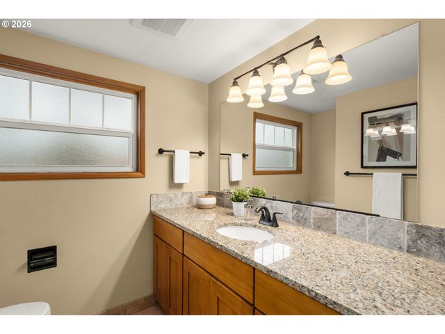 5270 Sw SPRUCE Ave, Beaverton, OR 97005