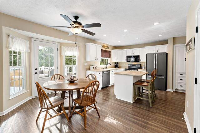 166 VISTA DRIVE, Cecil, PA 15317