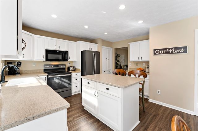 166 VISTA DRIVE, Cecil, PA 15317