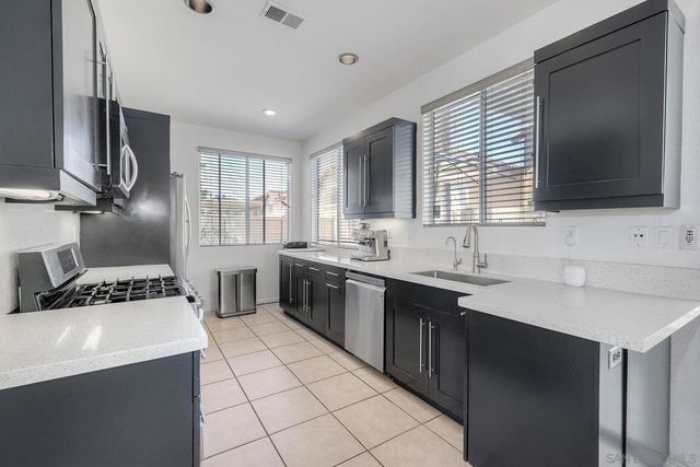 1084 Forest Lake, Chula Vista, CA 91915