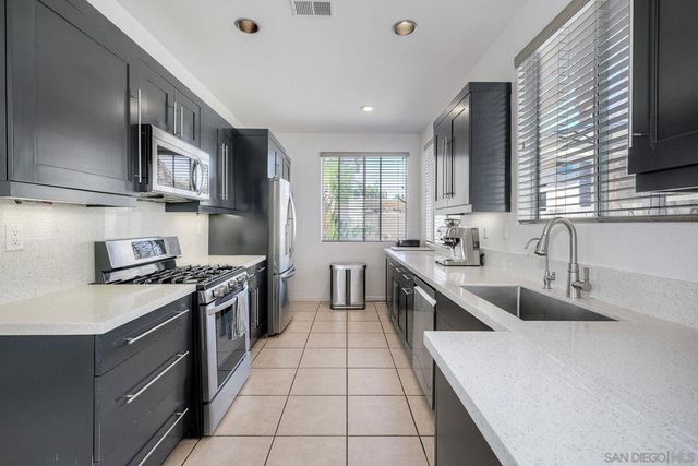 1084 Forest Lake, Chula Vista, CA 91915
