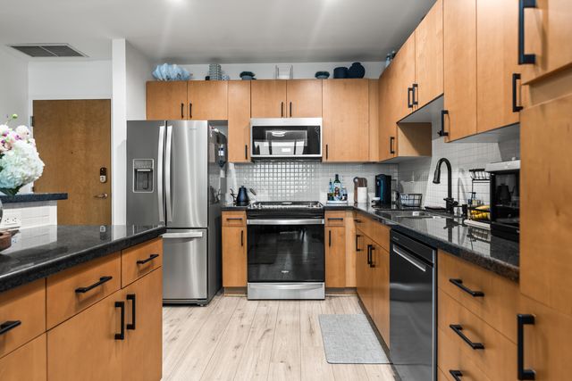 300 S Australian Avenue Unit 425, West Palm Beach, FL 33401