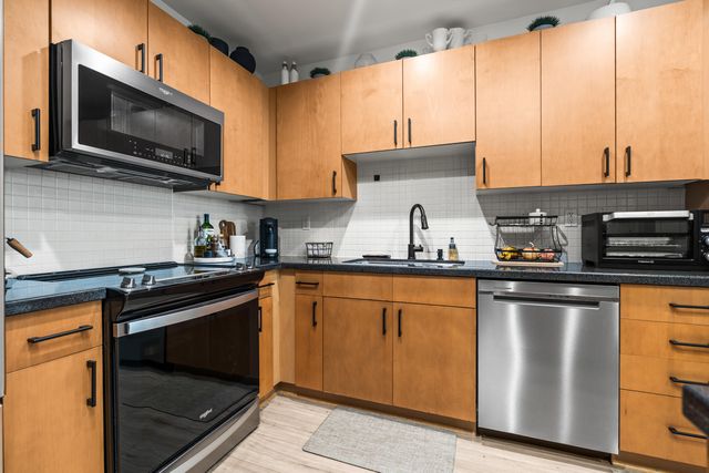 300 S Australian Avenue Unit 425, West Palm Beach, FL 33401