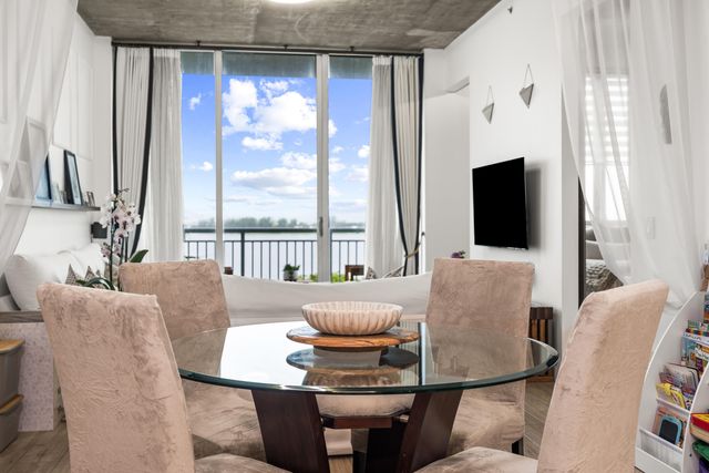 300 S Australian Avenue Unit 425, West Palm Beach, FL 33401