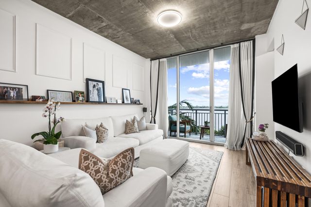 300 S Australian Avenue Unit 425, West Palm Beach, FL 33401