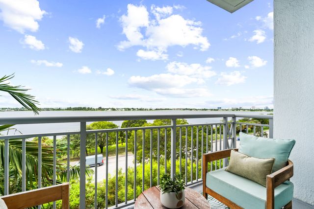300 S Australian Avenue Unit 425, West Palm Beach, FL 33401