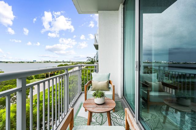 300 S Australian Avenue Unit 425, West Palm Beach, FL 33401