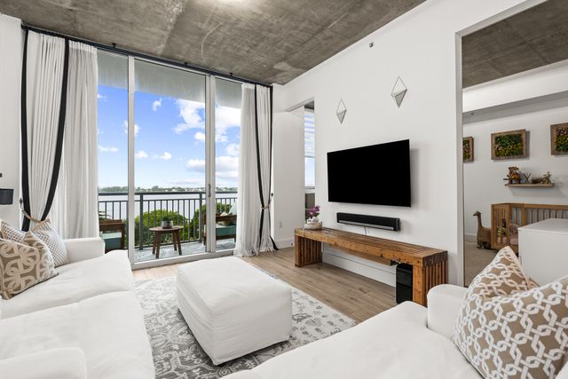 300 S Australian Avenue Unit 425, West Palm Beach, FL 33401