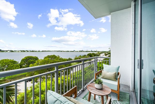 300 S Australian Avenue Unit 425, West Palm Beach, FL 33401