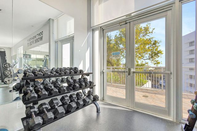 300 S Australian Avenue Unit 425, West Palm Beach, FL 33401