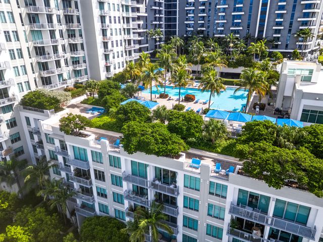300 S Australian Avenue Unit 425, West Palm Beach, FL 33401
