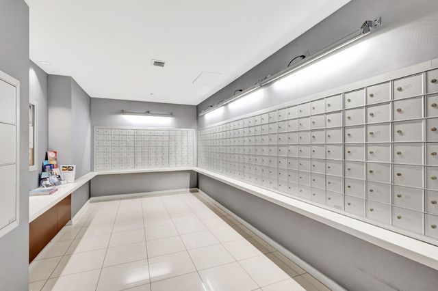 300 S Australian Avenue Unit 425, West Palm Beach, FL 33401