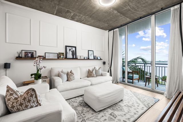 300 S Australian Avenue Unit 425, West Palm Beach, FL 33401