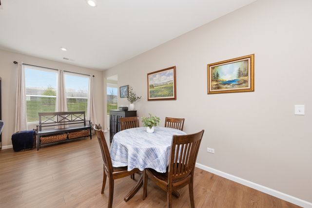 3203 Sweetgrass Circle, Aurora, IL 60503