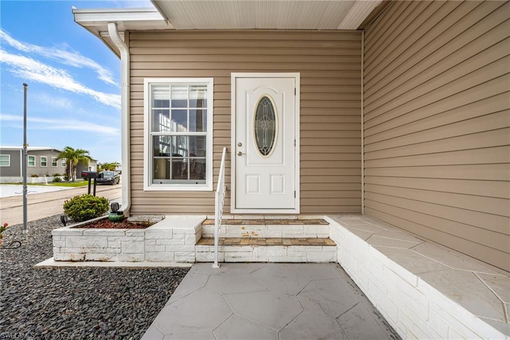487 Jacklin LN, NORTH FORT MYERS, FL 33903 — photo 4