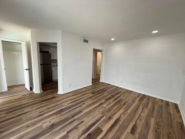 1534 SE 15TH Street 8, Fort Lauderdale, FL 33316