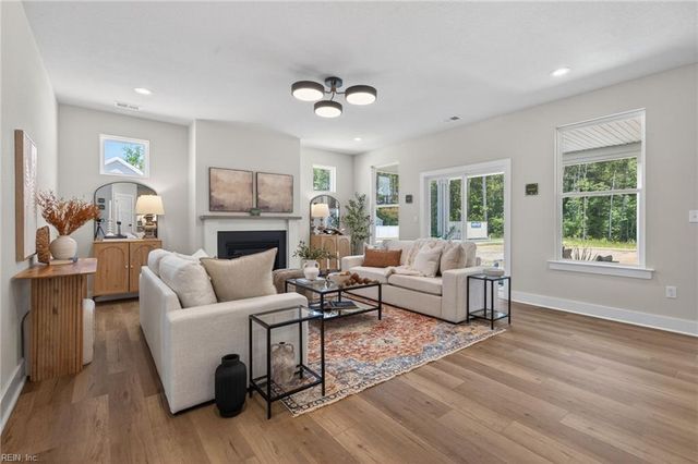 1004 Cedar Tree CT, Chesapeake, VA 23323