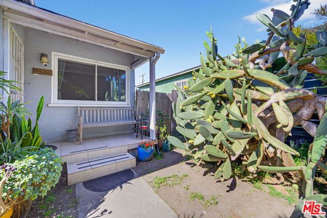 2563 Walnut Avenue, Venice (los Angeles), CA 90291