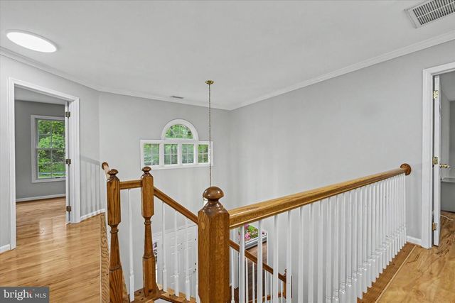 8033 CREST RD, Laurel, MD 20723