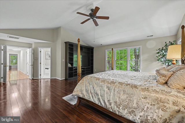 8033 CREST RD, Laurel, MD 20723
