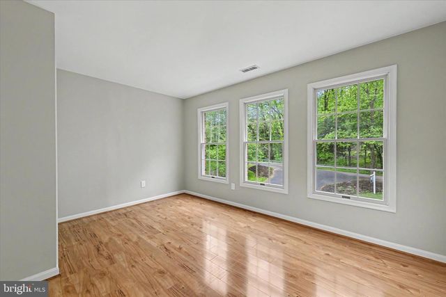 8033 CREST RD, Laurel, MD 20723