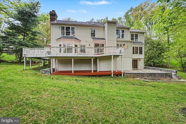8033 CREST RD, Laurel, MD 20723