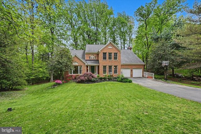 8033 CREST RD, Laurel, MD 20723
