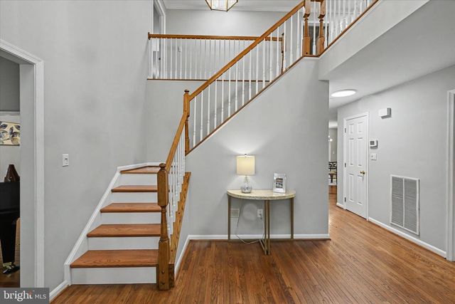 8033 CREST RD, Laurel, MD 20723