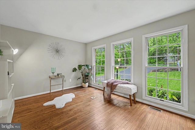 8033 CREST RD, Laurel, MD 20723