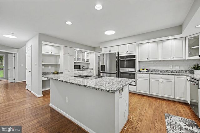 8033 CREST RD, Laurel, MD 20723