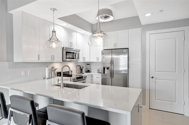 315 NE 3rd Avenue 1004, Fort Lauderdale, FL 33301