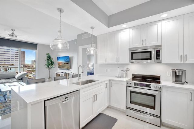 315 NE 3rd Avenue 1004, Fort Lauderdale, FL 33301