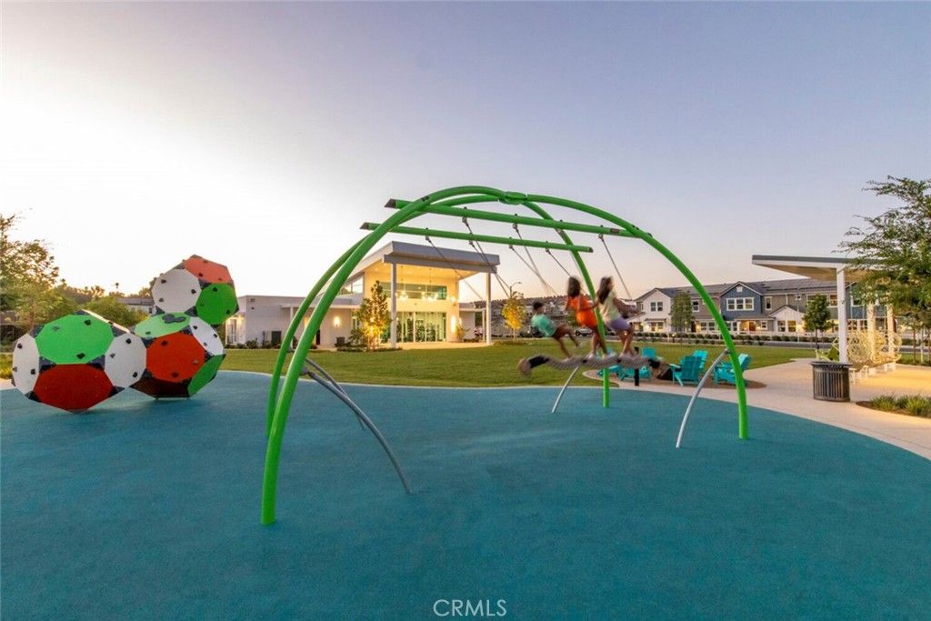 Image 25 of property listing at 4078 Summer Way, Corona, CA 92883