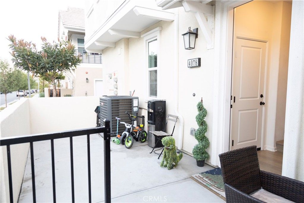 Image 4 of property listing at 4078 Summer Way, Corona, CA 92883