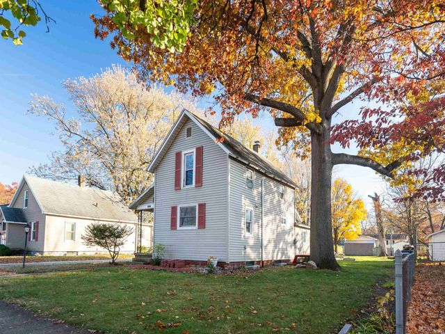 1121 Maple Row, Elkhart, IN 46514