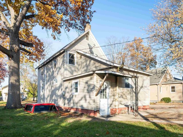 1121 Maple Row, Elkhart, IN 46514