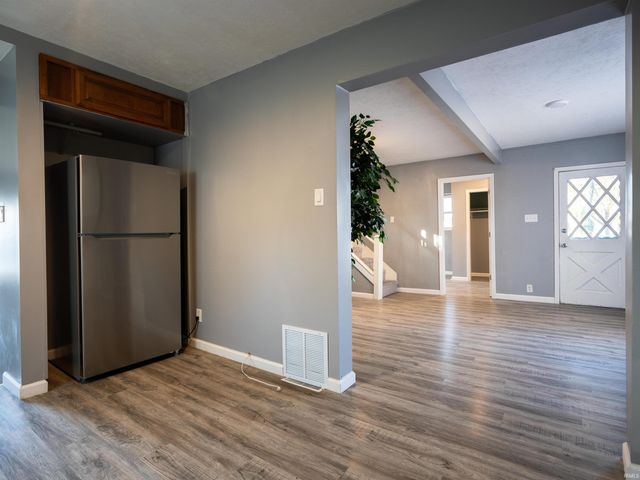 1121 Maple Row, Elkhart, IN 46514