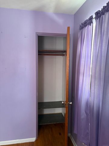 420 CRESTRIDGE Drive, Waterloo, IA 50702