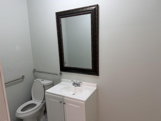 5005 EDGEWATER DRIVE, Orlando, FL 32810