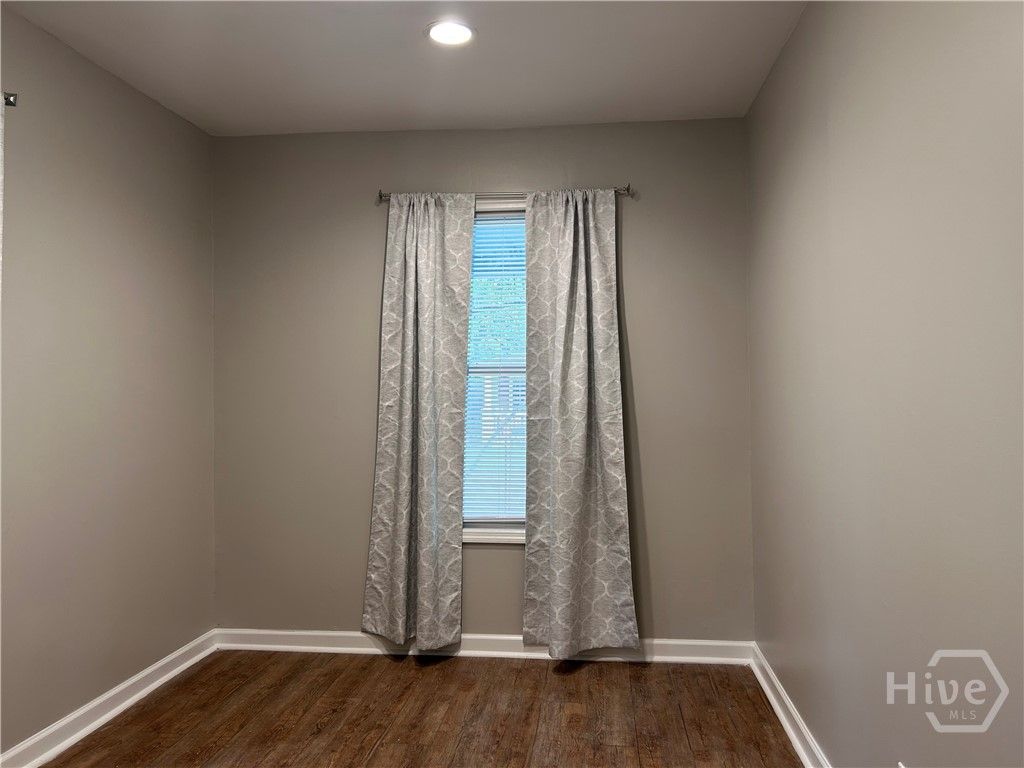 Image 10 of property listing at 1410 New Castle Street, Savannah, GA 31415