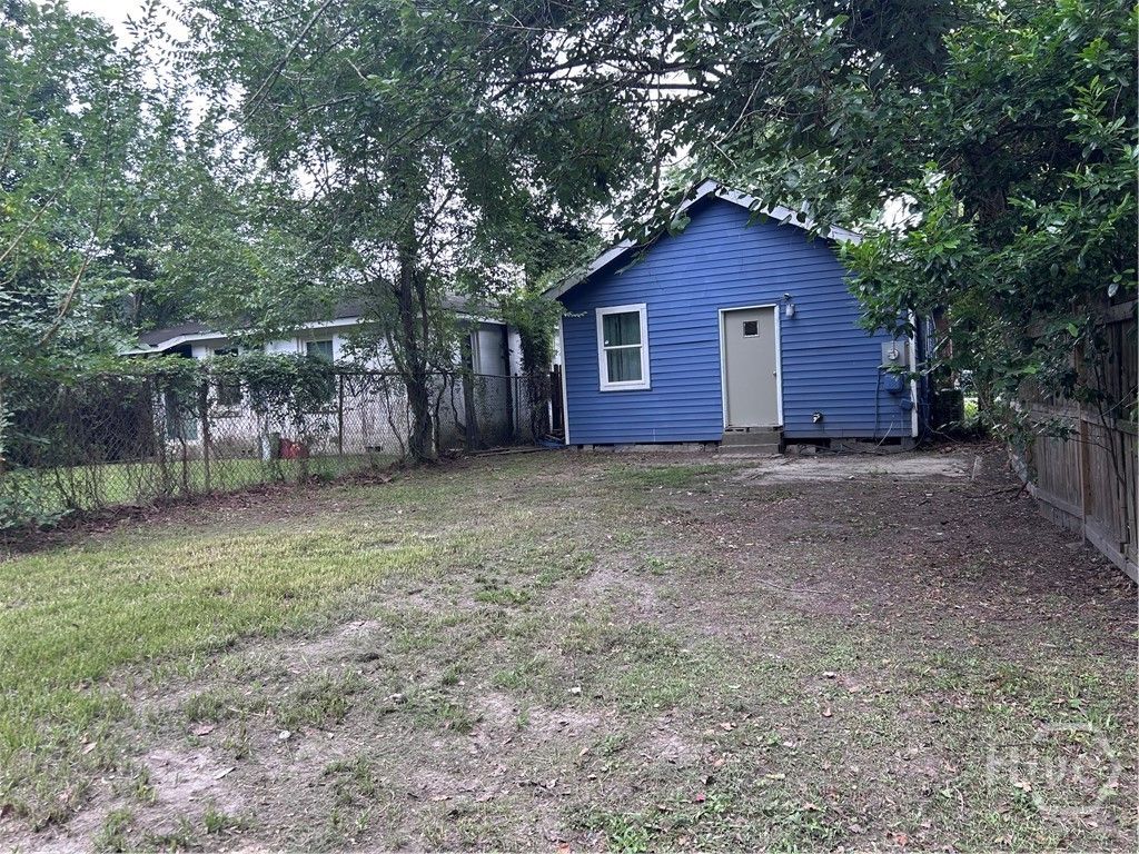 Image 17 of property listing at 1410 New Castle Street, Savannah, GA 31415